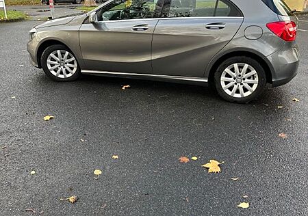 Mercedes-Benz A 180 2Style 2Style