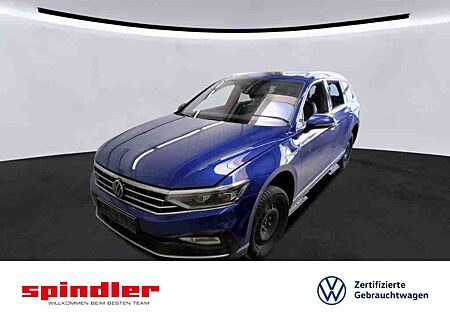 VW Passat Variant Volkswagen R-Line 2.0 TDI DSG / Pano, AHK