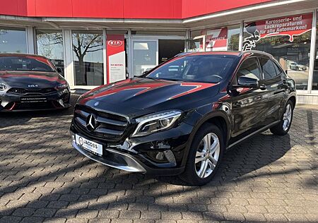 Mercedes-Benz GLA 180 GLA-KLASSE 180+URBAN+SCORE Bluetooth Navi Xenon