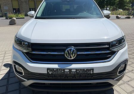 VW T-Cross Volkswagen Style 1,0 TSi Navi,PDC,AHK,LED,SHZ,DAB