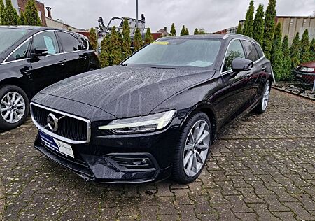 Volvo V60 Kombi "Momentum" Automatik * Leder AHK Navi