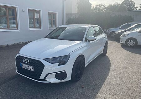 Audi A3 30 TFSI Sportback | | Scheckheftgepflegt