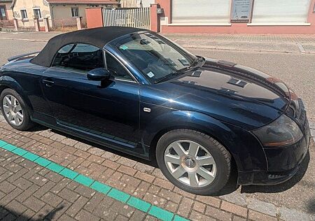 Audi TT Roadster 1.8T 110KW -