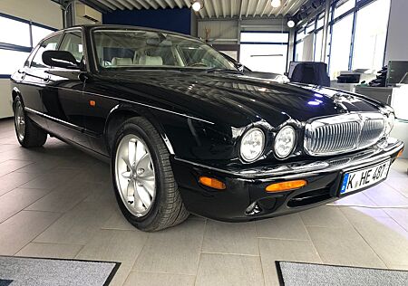 Jaguar XJ Sovereign 4.0 + 1.Hand +