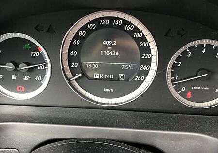 Mercedes-Benz C 180 CGI BlueEFFICIENCY Autom. -