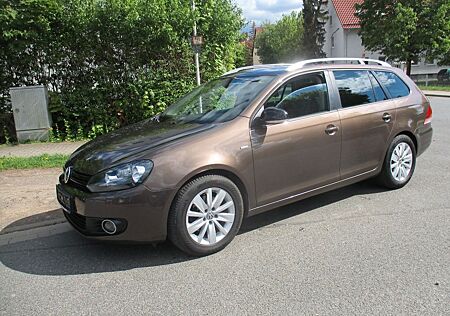 VW Golf Volkswagen VI Variant 1.6 TDi T.Leder/PanoDach/SHZ/AHK