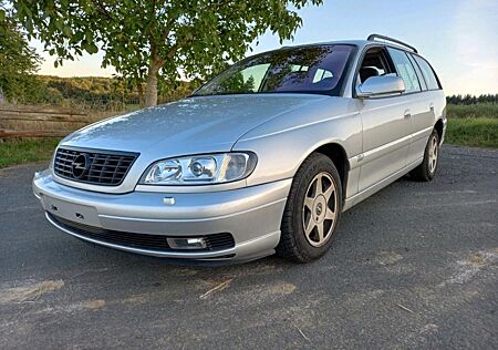 Opel Omega 2.6 V6