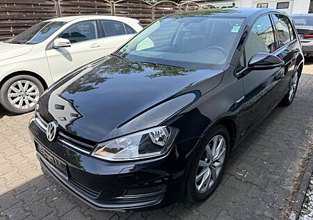 VW Golf Volkswagen 1.4 TSI 90kW,Navi,SHZ,ALU,AHK,Klimaautomat.