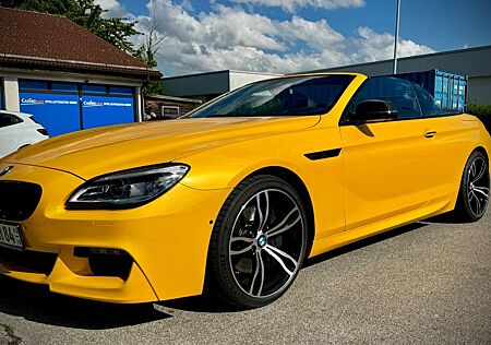 BMW 650i Cabrio - schwarz mit gelber Folie