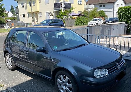 VW Golf Volkswagen 1.6 HU/AU 07/27 Alufelgen 16 Zoll Allw.Reif