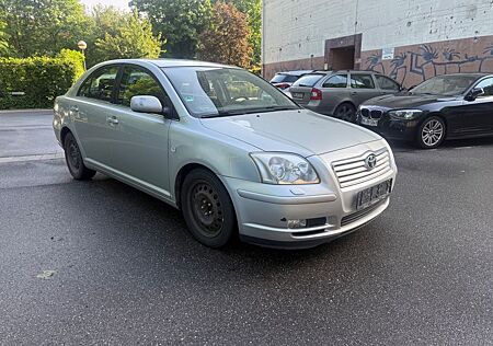 Toyota Avensis 1.8 VVT-i -