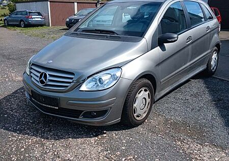 Mercedes-Benz B 150