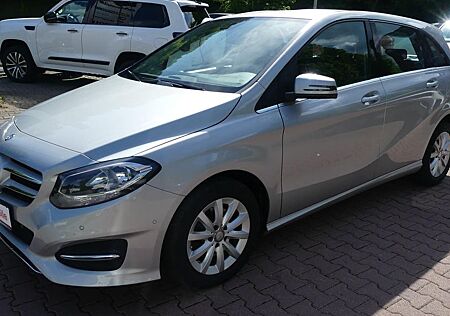 Mercedes-Benz B 200 *Automatik*Klima*Sitzhzg*Navi*Kam