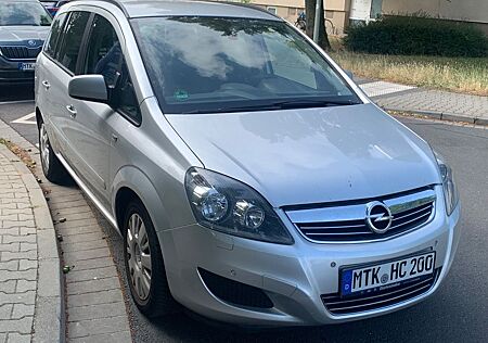 Opel Zafira Tourer 1.8 Ltr., 140 PS Automati...