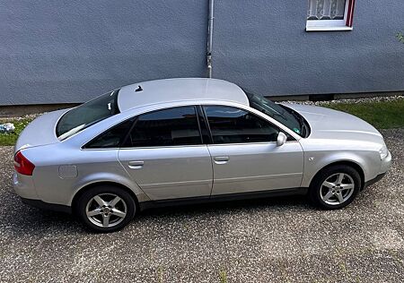 Audi A6 2.7 T quattro - 250 PS Silber-Metallic