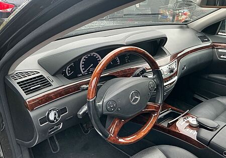 Mercedes-Benz S 500 4MATIC BlueEFFICIENCY -