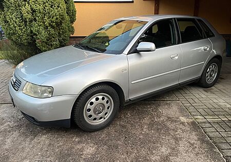 Audi A3 1.6 Ambiente