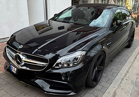 Mercedes-Benz CLS 63 AMG Shooting Brake Mercedes-AMG CLS 6...