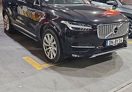 Volvo XC 90 XC90 D5 AWD Geartronic Inscription 7 Sitzer