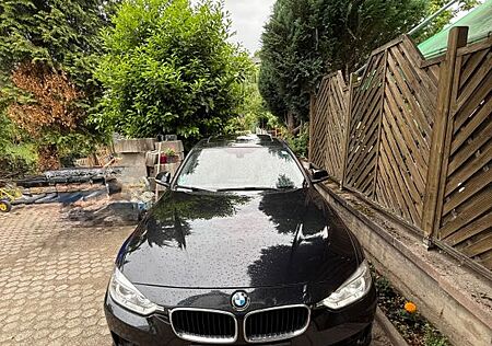 BMW 320d Luxury Line Top voll!
