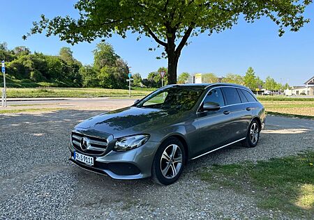 Mercedes-Benz E 220 E 220d T AVANTGARDE Garantie Multibeam Widescree
