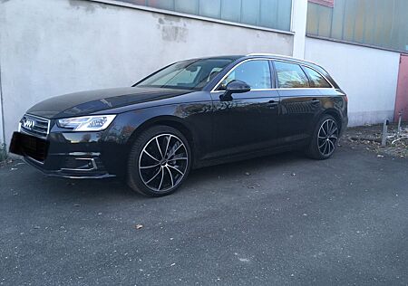 Audi A4 2.0 TDI 140kW quattro Avant top Zustand