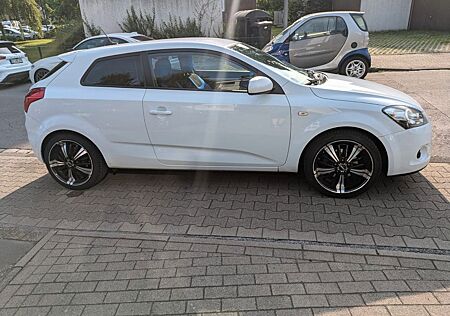 Kia Pro_ceed pro_cee'd / ProCeed 1.4 CVVT Seven Stars pro...