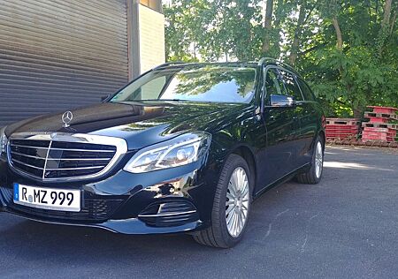 Mercedes-Benz E 220 BlueTEC T BlueEFF. Edition Autom. Edition