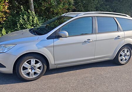 Ford Focus 1,6 Silver Magic Turnier Silver Magic
