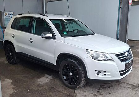 VW Tiguan Volkswagen 2.0 TDI 4MOTION Sport & Style Sport &...