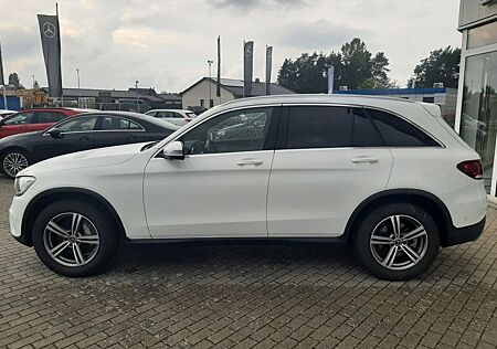 Mercedes-Benz GLC 300 d 4Matic Airmatic+360°+Distronic+Burmest