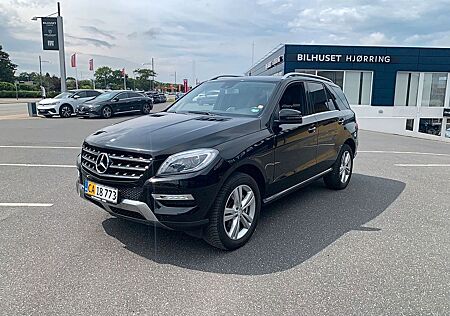 Mercedes-Benz ML 350 Bluetec Harman Kardon sunroof CAMERA
