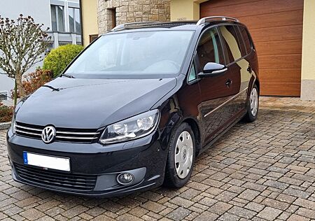 VW Touran Volkswagen Highline 2.0 TDI 103kW - 7 Sitzer, top