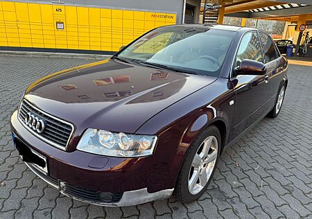 Audi A4 3.0 multitronic/ Limosine/ Leder/ TÜV NEU
