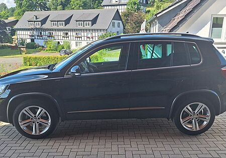 VW Tiguan Volkswagen 2.0 TDI DSG 4MOT BMo T LOUNGE Sport &...