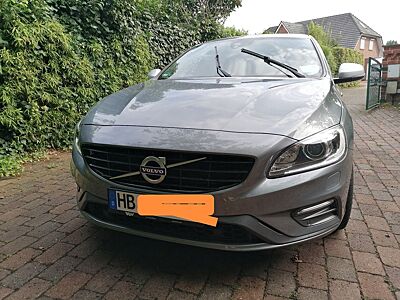 Volvo V60 D4 R Design
