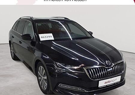 Skoda Superb Combi Premium PANO LEDER ACC