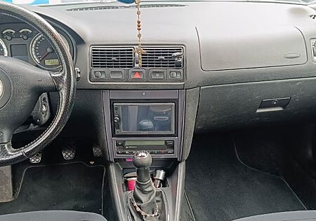 VW Golf Volkswagen 1.6 Comfortline