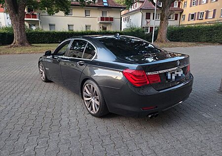 BMW 730d F01 * Top Zustand* TÜV NEU