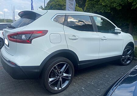 Nissan Qashqai 1.6 dCi DPF ALL-MODE 4x4 Acenta Acenta