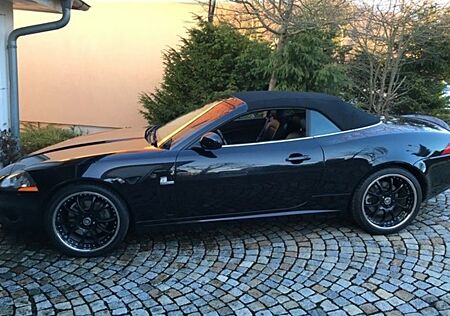 Jaguar XK 4.2L V8 Cabriolet -