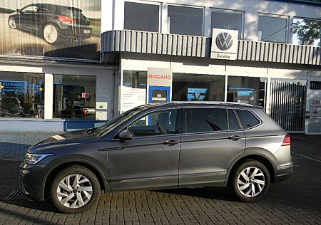 VW Tiguan Allspace Volkswagen Life 2,0 TDI DSG AHK 7 Sitze