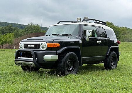 Toyota FJ Cruiser gebraucht kaufen Toyota FJ Cruiser FJ