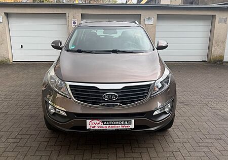 Kia Sportage Vision 4WD/1.Hand/Klima/AHK/Tüv Neu