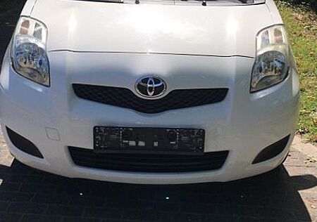 Toyota Yaris 1,0-l-VVT-i -