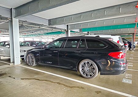 BMW 530d xDrive Touring Sportline voll