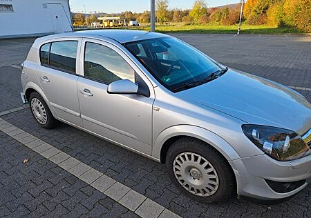 Opel Astra 1.8 ECOTEC 92kW Automatik -
