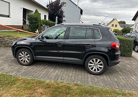 VW Tiguan Volkswagen 2.0 TDI AHK