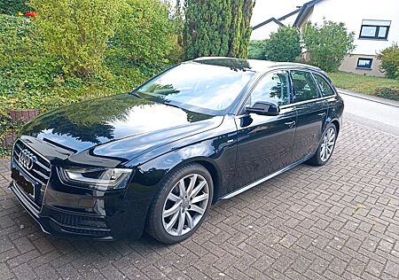 Audi A4 2.0TFSI Avant S line