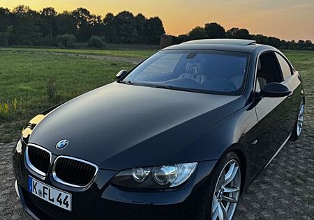 BMW 335i E92 N54, M Perf. AGA, Keyless Go, Index